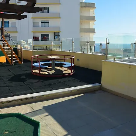 Olival Beach Апартаменты