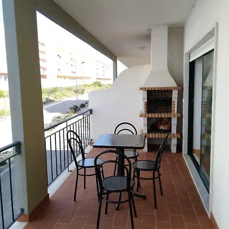 Olival Beach Апартаменты